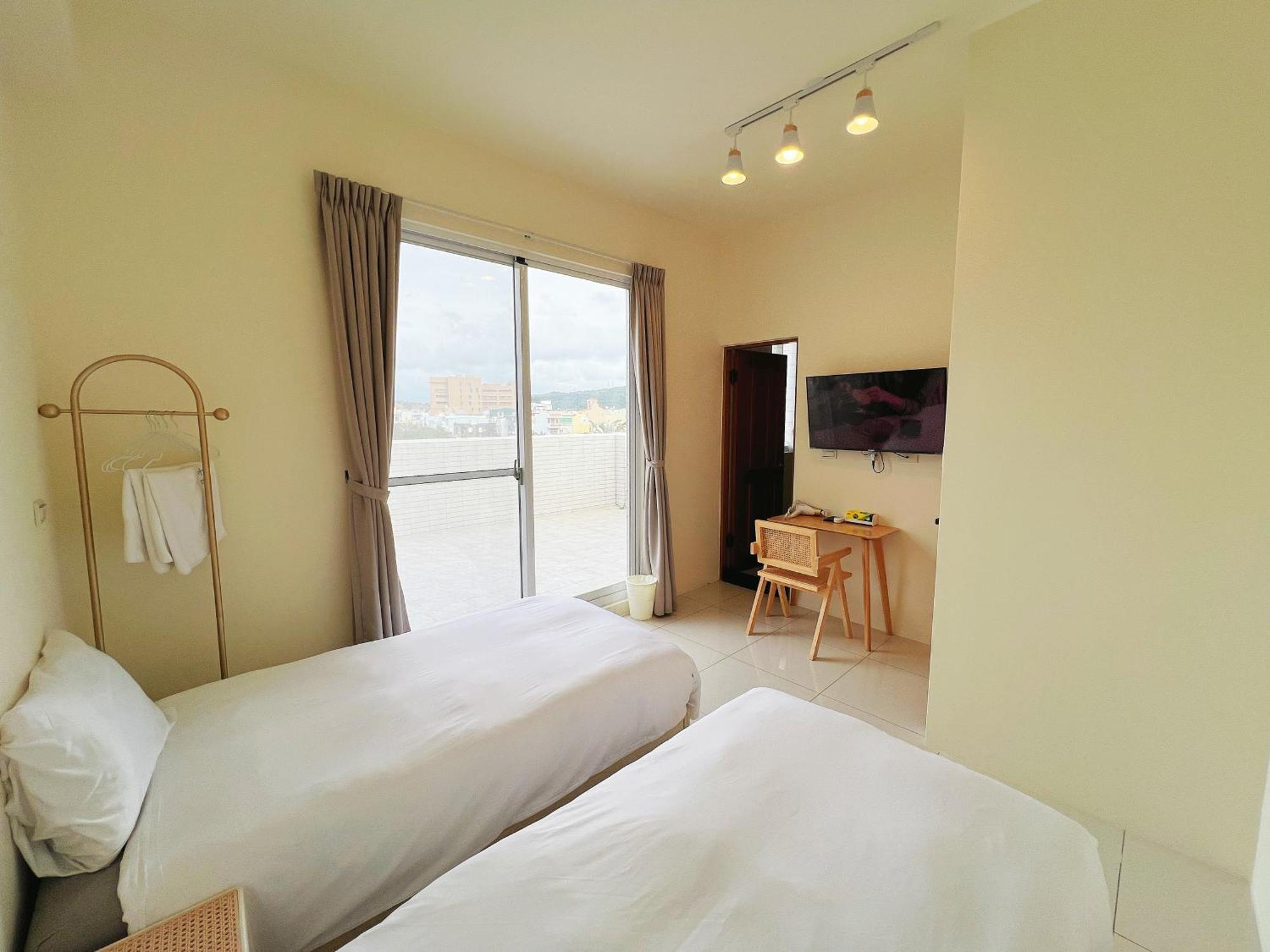 日子有光 Shine Inn Day Kota Tua Kota Tua Hengchun Bagian luar foto